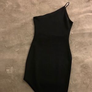 Bodycon one shoulder dress
